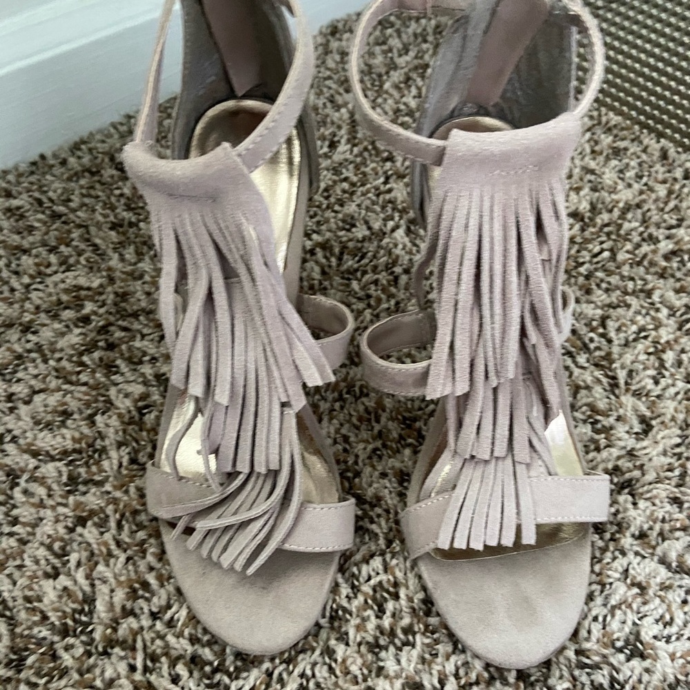 (BRAND NEW) Madden Girl Taupe Fringe Sandals!
